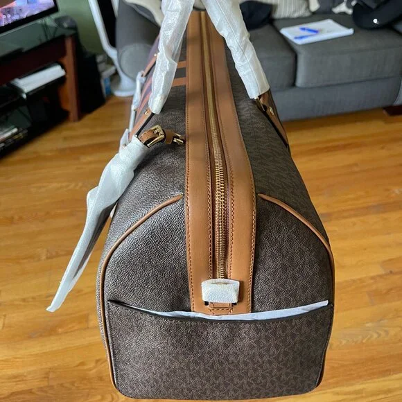 COPY - Michael Kors Bedford Travel Large Logo Stripe Weekender Duffle Bag - Picture 2 of 3